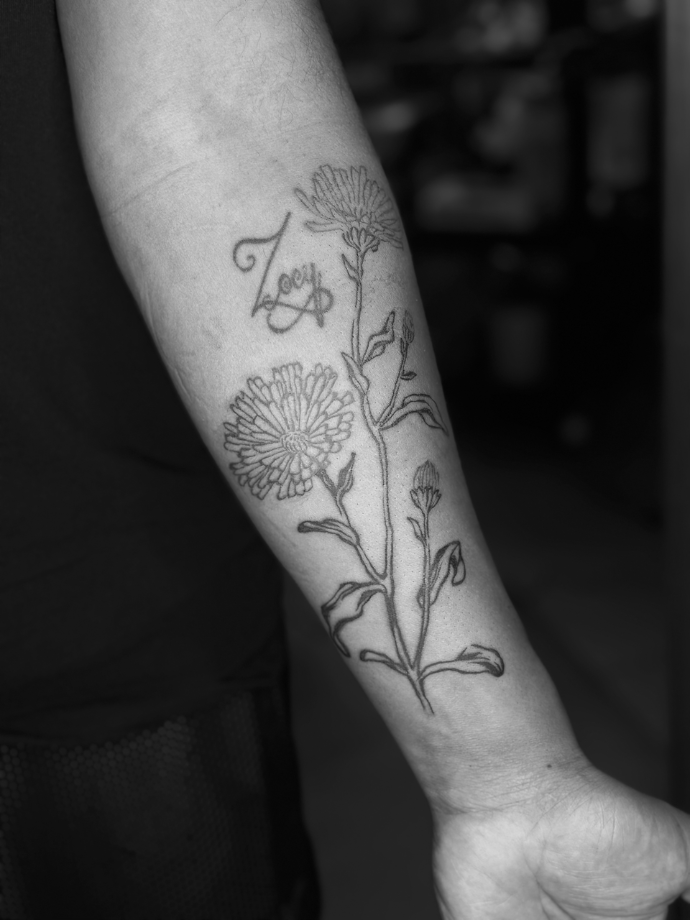bold lines flower tattoo
